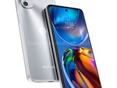 El Motorola Moto E32 debería estar disponible al menos en colores azul y plata. (Fuente de la imagen: Bestopedia y @Sudhanshu1414)