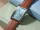 El reloj Timex TW2Y78900, inspirado en el modelo Lexington de 1976, con una variante de esfera en color azul hielo