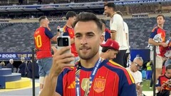 Uno de los campeones del mundo utiliza el teléfono Honors Robot tras su victoria en la Copa del Mundo de 2026.