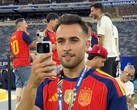 Uno de los campeones del mundo utiliza el teléfono Honors Robot tras su victoria en la Copa del Mundo de 2026.