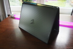 Buen portátil para juegos, pero caro: El Aorus Elite 16