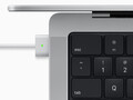 El MacBook Pro 16 sólo puede cargarse rápidamente mediante el cable MagSafe 3 por ahora. (Fuente de la imagen: Apple)