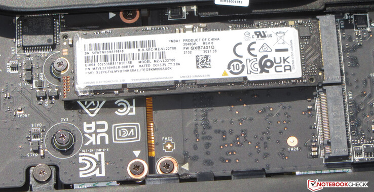 Espacio para dos SSDs.