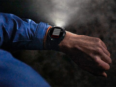 Garmin no ofrece actualmente el software de sistema 23.18 a las variantes Pro, como el Fenix 7 Pro de la imagen. (Fuente de la imagen: Garmin)