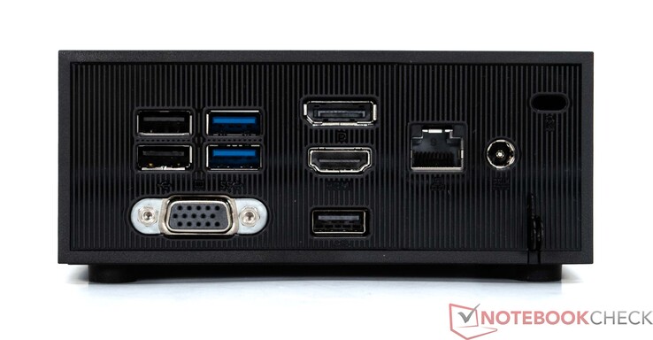 Parte trasera: 3x USB-A 2.0, 2x USB-A 3.2 Gen 1, VGA, DisplayPort, HDMI, LAN 2.5-G, conexión de alimentación, conexión de bloqueo Kensington