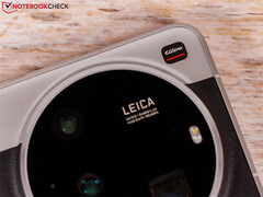 No está claro si el Xiaomi 17 Ultra contará con cuatro sensores en la parte trasera. En la imagen: la parte trasera del Xiaomi 15 Ultra. (Fuente de la imagen: Notebookcheck)