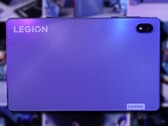 El Lenovo Legion Y700 tiene en realidad un esquema de color gris plateado. (Fuente de la imagen: Yanshan pai - editado)