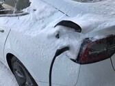 Los propietarios de Tesla ya sólo pueden calentar el puerto de carga tras la última actualización (Fuente de la imagen: teslamotors en Reddit)