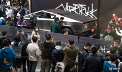 El Cybertruck no puede venderse en China para disgusto de los fans locales de Tesla (imagen: SZNews/Weibo)