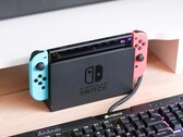 La Nintendo Switch es ahora 50 euros/£50 más barata que el modelo OLED de Switch. (Fuente de la imagen: Andrew M)