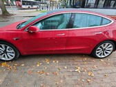 Los recambios de baterías del Tesla Model 3 vienen ahora como paquetes LFP