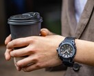 Los relojes Casio MTG-B4000-1A y MTG-B4000-1A2 (arriba) saldrán a la venta en más países europeos. (Fuente de la imagen: Casio)