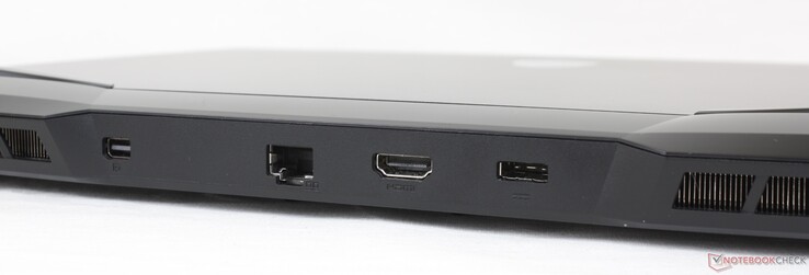 Trasera: Mini-DisplayPort, RJ-45 de 2,5 Gbps, HDMI 2.0, adaptador de CA