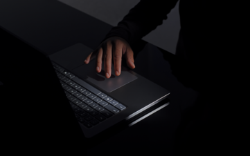 Obtendrá un trackpad un 30% más grande en comparación con el Surface Laptop 7ª Edición de última generación.