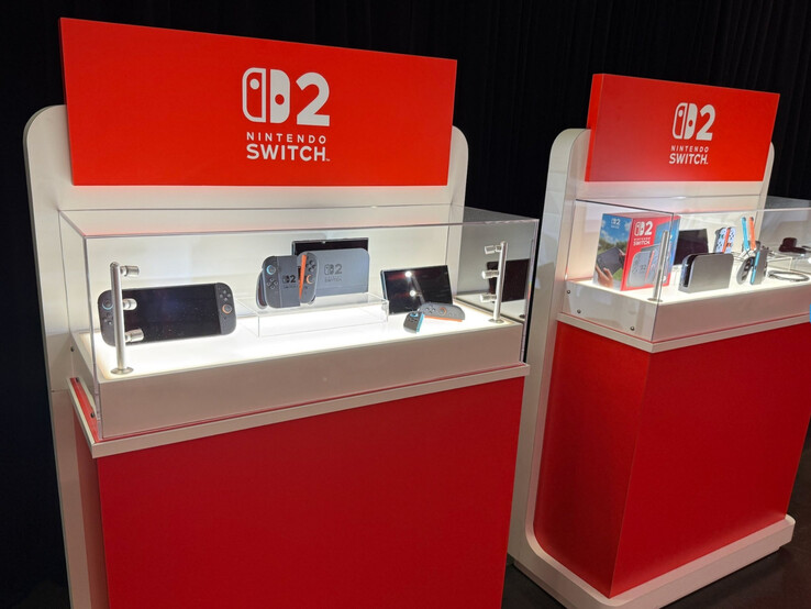 Nintendo Switch 2 expuesta en una tienda (Fuente de la imagen: cuenta Nintendeal X)
