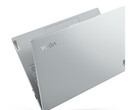El Yoga Slim 7i Pro 14IAH7 estará disponible en los colores gris nube y gris tormenta. (Fuente de la imagen: Lenovo)