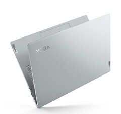 El Yoga Slim 7i Pro 14IAH7 estará disponible en los colores gris nube y gris tormenta. (Fuente de la imagen: Lenovo)