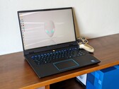 Análisis del portátil Alienware m16 R2: Cambios grandes y arriesgados