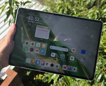 Honor MagicPad3: Visualización en exteriores