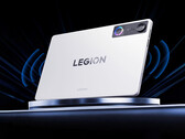 Lenovo se burla de dos funciones potenciadas por IA para la Legion Y700 Gen 5. En la imagen: la tableta para juegos en blanco.