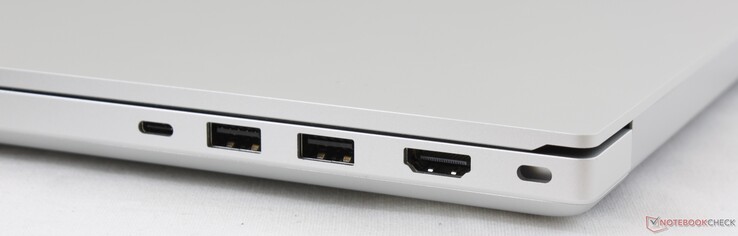 derecha: Thunderbolt 3, 2x USB 3.1 Gen. 1 Tipo-A, HDMI 2.0b, Kensington Lock
