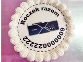 La pastelería en línea e-torty.pl compartió una foto de la inusual tarta de "aniversario" (Fuente de la imagen: e-torty.pl)