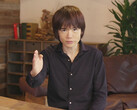 Masahiro Sakurai, creador de juegos de Nintendo, sentado a la mesa (Fuente de la imagen: The Guardian)