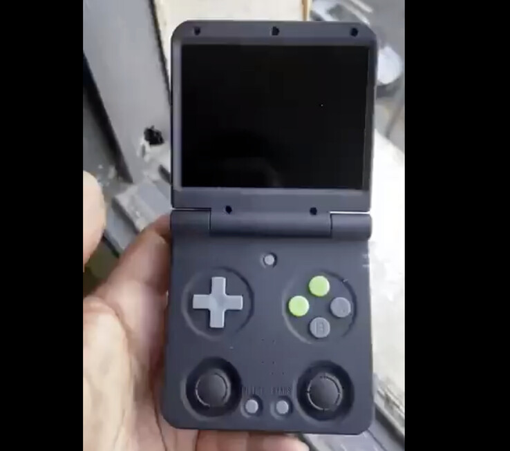 La Miyoo Mini Flip se parece a una Game Boy Advance SP. (Fuente de la imagen: Miyoo)
