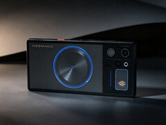 El RedMagic 12 Pro Plus tiene una parte trasera rediseñada (en la imagen)