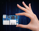 La Orange Pi R2S contiene dos conexiones de 1 Gigabit y 2,5 Gigabit cada una. (Fuente de la imagen: Orange Pi)