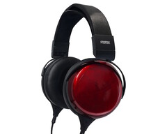 El Fostex TH910 es un emblemático auricular over-ear cerrado con carcasa de arce lacado japonés. (Fuente de la imagen: Fostex)