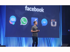 Una fotografía del CEO de Meta, Mark Zuckerberg, en el escenario durante la Conferencia F8 de Facebook en 2015. (Fuente de la imagen: Meta)