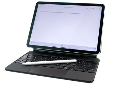 iPad Air 4 con Magic Keyboard y Pencil 2