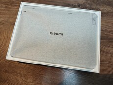 La Xiaomi Pad 8 está envuelta en papel ecológico