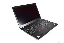 El Lenovo ThinkPad P15s Gen 1. Dispositivo de revisión proporcionado por cortesía de: campuspoint