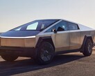 Un cibercamión Tesla. Tesla ofrece a sus propietarios un año gratuito de conducción a escala completa (FSD) (Fuente de la imagen: Greg Pajo Car and Driver)