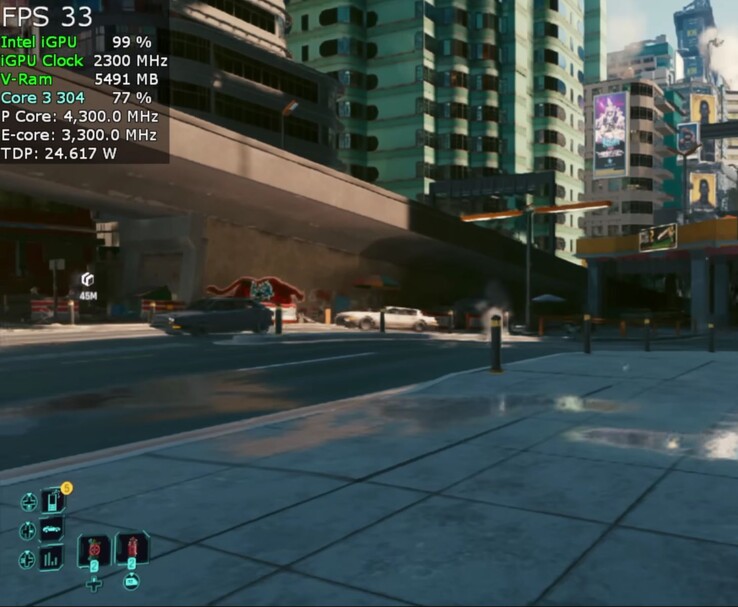Cyberpunk 2077 ejecutándose en el mini PC Beelink EQi 304, con unos 33 FPS gracias al procesador Intel Core 3 304 y a la tarjeta gráfica integrada Intel Xe.