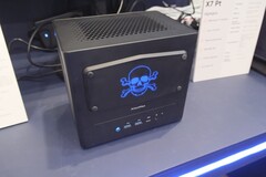 El Minisforum AtomMan X7 Pt con refrigeración líquida es la última incorporación a la familia AtomMan de mini PC de gama alta. (Fuente: PC Watch)