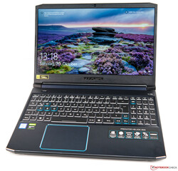 La revisión del portátil Acer Predator Helios 300 PH315. Dispositivo de prueba cortesía de notebooksbilliger.de.