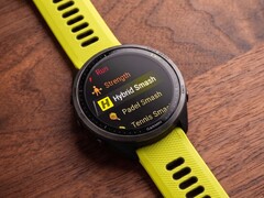 Imagen ilustrativa generada por IA: Hybrid Smash es una aplicación de Garmin Connect IQ