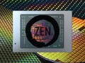 AMD ha aprovechado los planes de futuro de Apple para convertirse en el mayor cliente de 7nm de TSMC. (Fuente de la imagen: AMD/eTeknix - editado)