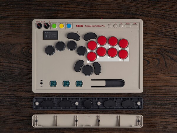 El mando Arcade de 8BitDo se puede personalizar fácilmente.