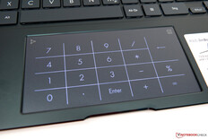 Panel táctil del Asus ZenBook Flip 13 UX363 con teclado numérico integrado
