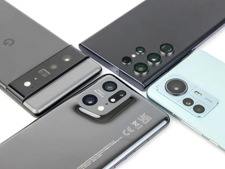 En nuestra prueba de comparación: Google Pixel 6 Pro, Oppo Find X5 Pro, Samsung Galaxy S22 Ultra y Xiaomi 12 Pro. Unidades de prueba proporcionadas por Oppo, Samsung y Cyberport.