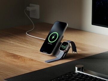 El banco de energía Kuxiu K1 Ultra tiene un pie de apoyo para utilizarlo con las manos libres sobre un escritorio. (Fuente de la imagen: Kuxiu)