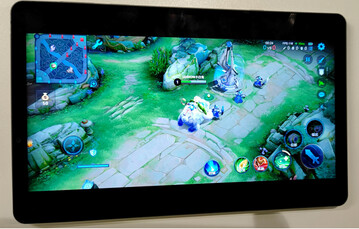 Legion Y700 pantalla panorámica para juegos. (Fuente de la imagen: Lenovo/Weibo)