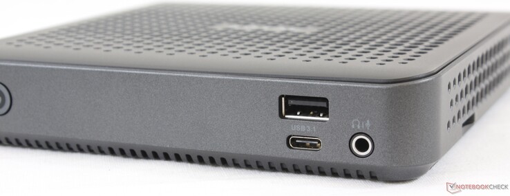 Frente: USB 3.1 Gen. 2 Type-A, USB 3.1 Gen. 2 Type-C