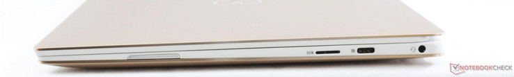 Derecha: lector MicroSD, USB Type-C Gen. 2, audio combinado de 3.5 mm