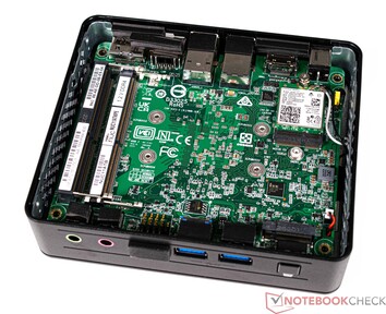 Kit esencial Intel NUC11 - Atlas Canyon (Intel Pentium Silver N6005)