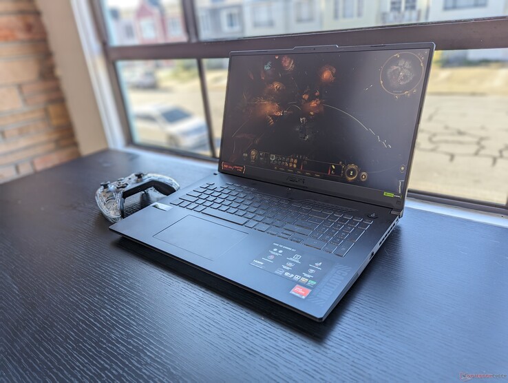Asus TUF Gaming A17 FA707XI-NS94 Asus TUF Gaming A17 FA707XI-NS94